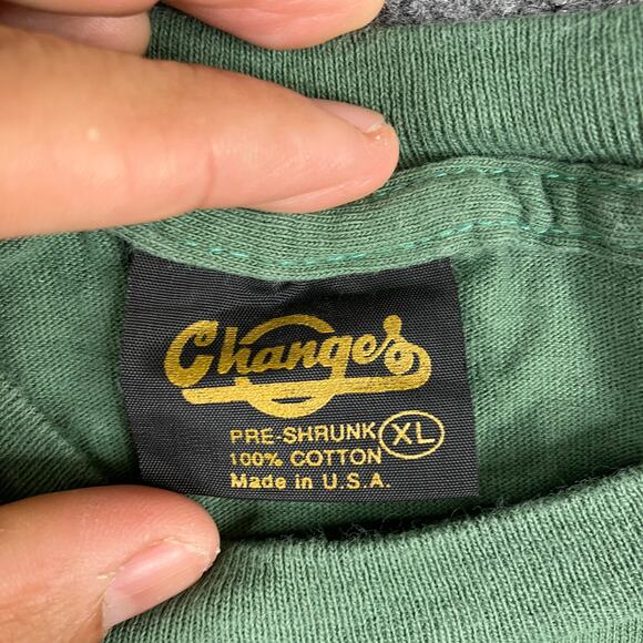 Changes T-Shirt Mens Size XL Green Graphic Paw Print Single Stitch - Picture 3 of 10